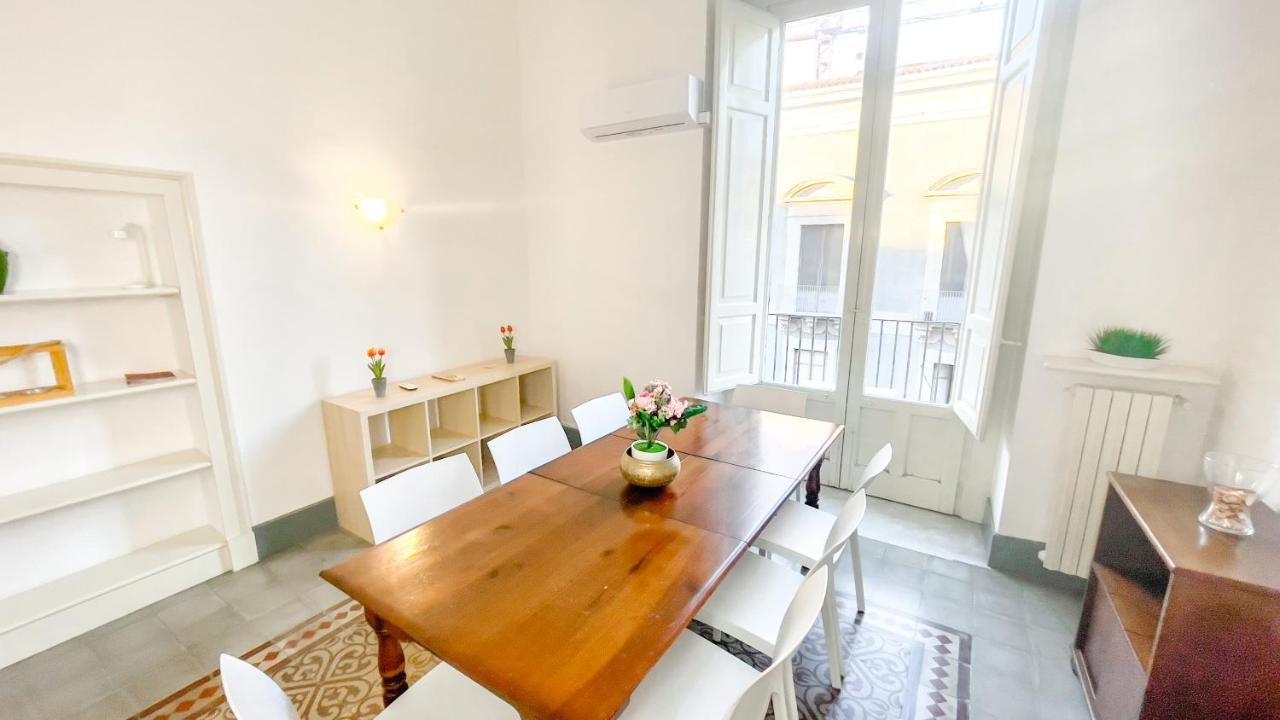 San Giuliano'S Street - Holiday Home คาตาเนีย ภายนอก รูปภาพ